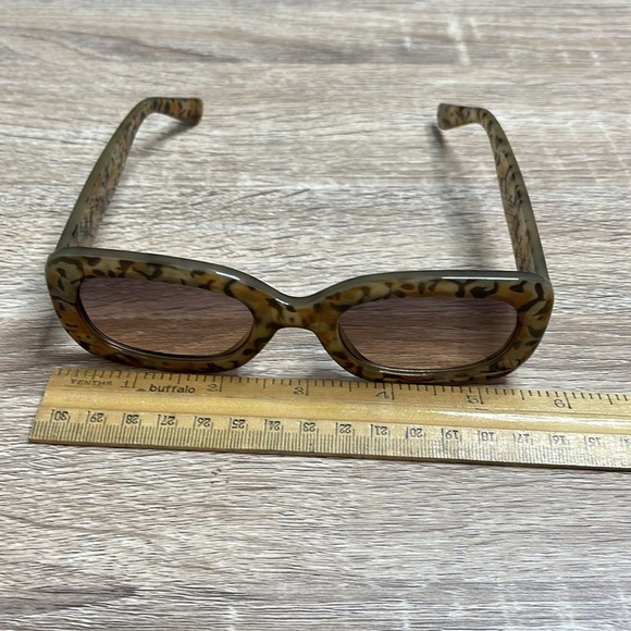 LC Lauren Conrad Bronxie Small Rectangle Sunglasses Tortoise Pattern Brown Lens - Picture 8 of 10